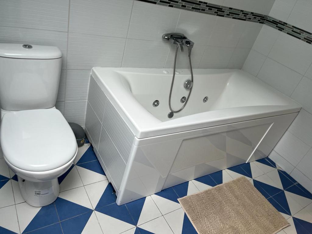 Suits & Luxury Appart Paris Montreuil Montreuil  Esterno foto